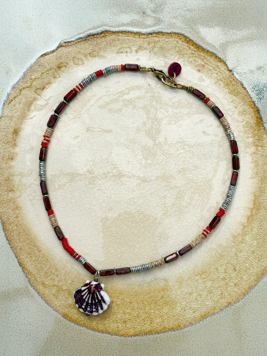 Rosario Necklace Burgundy Shell