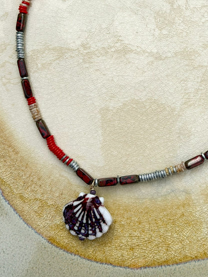 Rosario Necklace Burgundy Shell