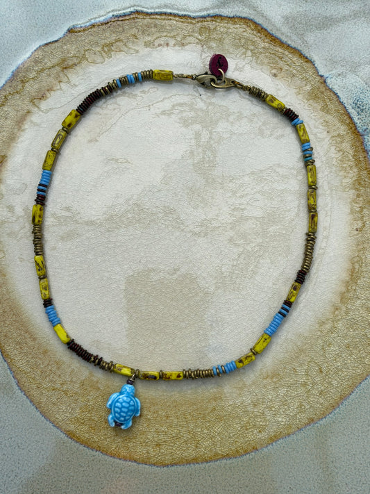 Rosario Necklace Dark Yellow Turtle
